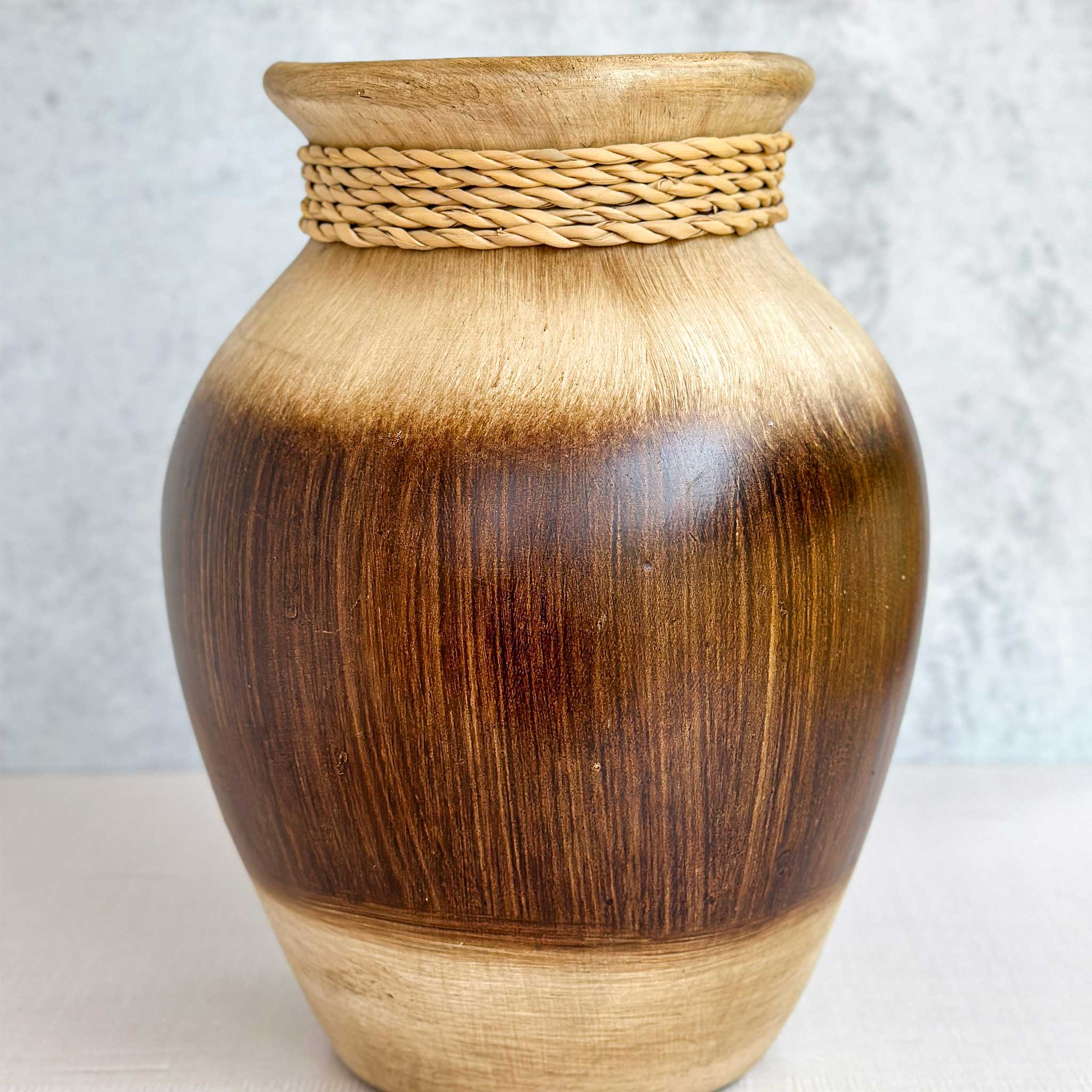 Artisanal Ceramic Vase - Beige Ombre