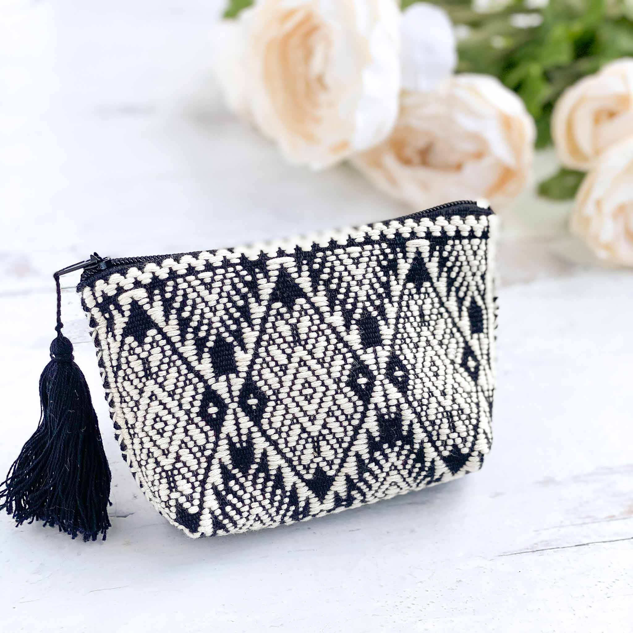 Handwoven Coin Purse with Tassel - Black